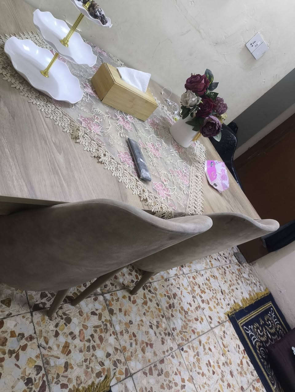 ميز تركي جبير وسلايت مع 4كراسي تكمه وقوي سعره ب150بي مجال ماخذينه والوصل موجود ب280 الشرطه الرابعه


**إذا كنت صاحب هذا الإعلان وتريد حذفه لأي سبب، رجاءا أرسل رسالة إلى الدعم الفني**