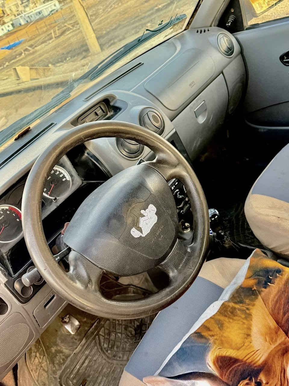 سايب مديل 18
مكفول من تبديل وصبغ فقط باردت بيه سيارة 
مكانه سيارة ديونيه تفاصيل اكثر اني مكلف بالنشر ا
الانتصال ع الرقم ***********
