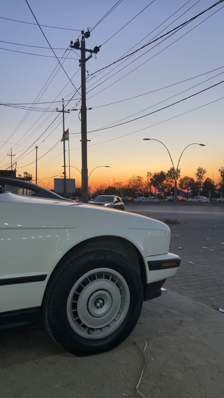 Bmw 1991 520i  سوبوخ عام لؤ جواني بئ مه حجون داخيليه كي خاوين بي ليدران پشتو پيش كه پس بؤزانياري زياتر /*********** Singapore
