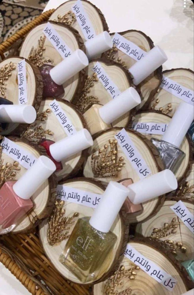 توزيعات #العيد  
بمناسبة اقتراب عيد الاضحى وفرنالكم  توزيعات عيديه للاطفال وكارتات فارغه وبوكس شوكلاته😍
أجعل عيد الاضحى مميزاً لأطفالك مع توزيعاتنا الرائعة تضفي بهجة وسعادة على أجواء الاحتفال😍
يوجد توصيل لجميع محافظات العراق🤍


**إذا كنت صاحب هذا الإعلان وتريد حذفه لأي سبب، رجاءا أرسل رسالة إلى الدعم الفني**