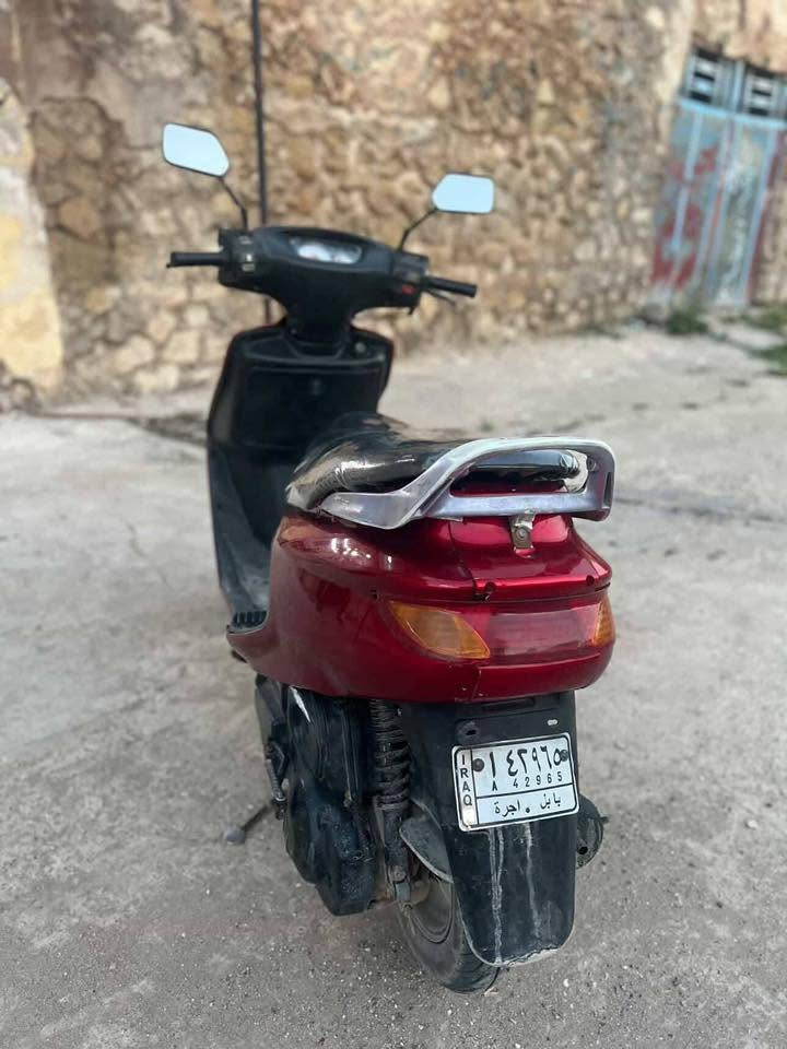 ماطور فراشة للبيع كلشي شغال معمر جديد
السعر 460 وبيها مجال 
***********
