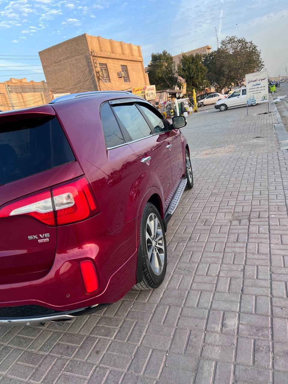 السلام عليكم 
سورنتو مديل 2014 SX فول أمريكي سونار سياره موجود بصور 
مواصفات سياره 
بنراما سياره 6 سلندر GDI 
كشنات جلد خزن تتفئه تبريد 7راكب
3قطع تبريد 
كامره شاشه كبيره عداد سرعه دادوشو 
مري قلاب شفط جنطه شفط مثبت سرعه رادار جانبي 
وبعد هواي بيها مواصفات سياره بصمه 
سعر 166 وبيه مجال بسيط 
سياره رقم بغداد بسمي 
للتواصل ***********
مكان سياره كربلاء
