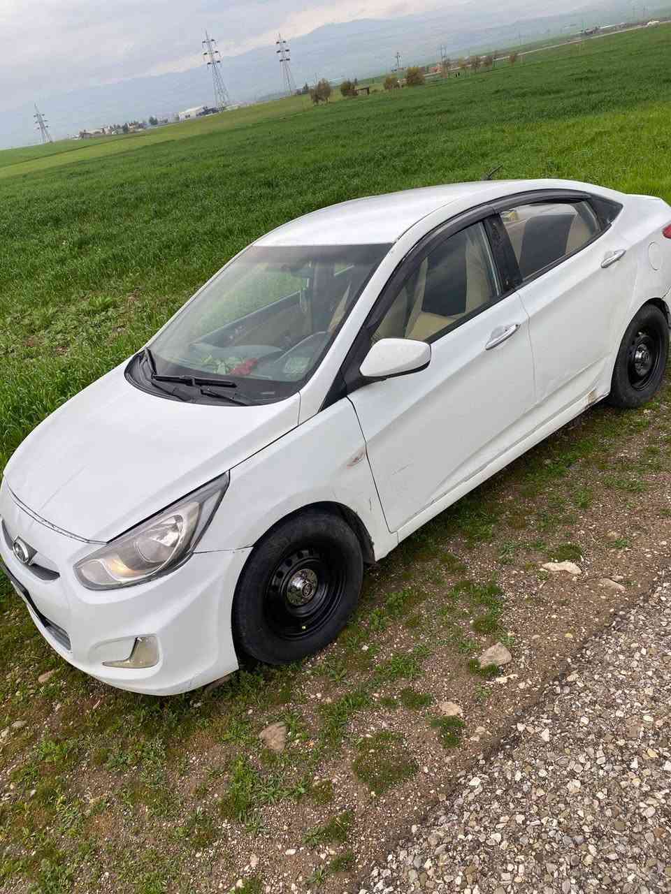 السلام عليكم
اكسنت خليجي موديل ٢٠١٣ رقم مثنى مشروع وطني تحويل مباشر 
كير مكينه  ١٦٠٠ دوش قطرتين شرط مكفولات تبريد ثلج  فقط رش ٣ قطع  حداديه جديده تخم تاير جاهزه من كل نواحي 
السعر ٧٩ وبي مجال 
#العنوان #الديوانيه مركز ***********
