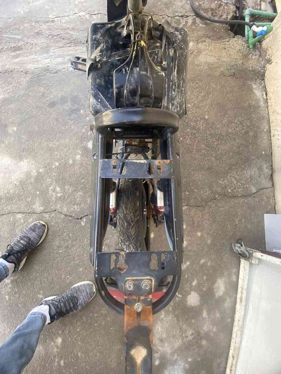 دراجه شحن للبيع ادفع سعر عجبني ابيع بيها بطاريه وشاصي ما بيها كلشي رقم صاحب *********** بي واتساب
