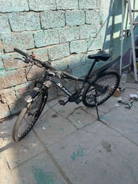 بايسكل جبلي • حجم 26 • كيوره مقفوله