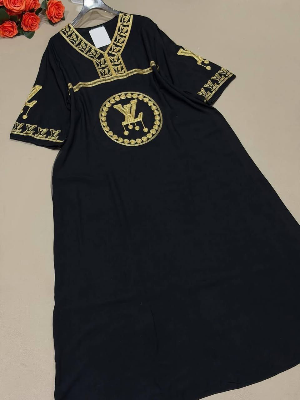 بنااات الموديل اليوم يختلف يجنن حرفيااا 🥹🦋🌺
فيولا.. الأناقة والراحة تبدأ من بيتكِ! ✨
#دشداشة_نسائي_سسسادة_تطريز
#السسسسسسعر_صااااااااااااارت_قطعة_10ألاف 
القياس _2xl_3xl_4xl_5xl
الخامه كشمير  درجه اولى
التوصيل الفين دينار داخل قضاء المسيب
التوصيل محافظات 6ألاف


**إذا كنت صاحب هذا الإعلان وتريد حذفه لأي سبب، رجاءا أرسل رسالة إلى الدعم الفني**