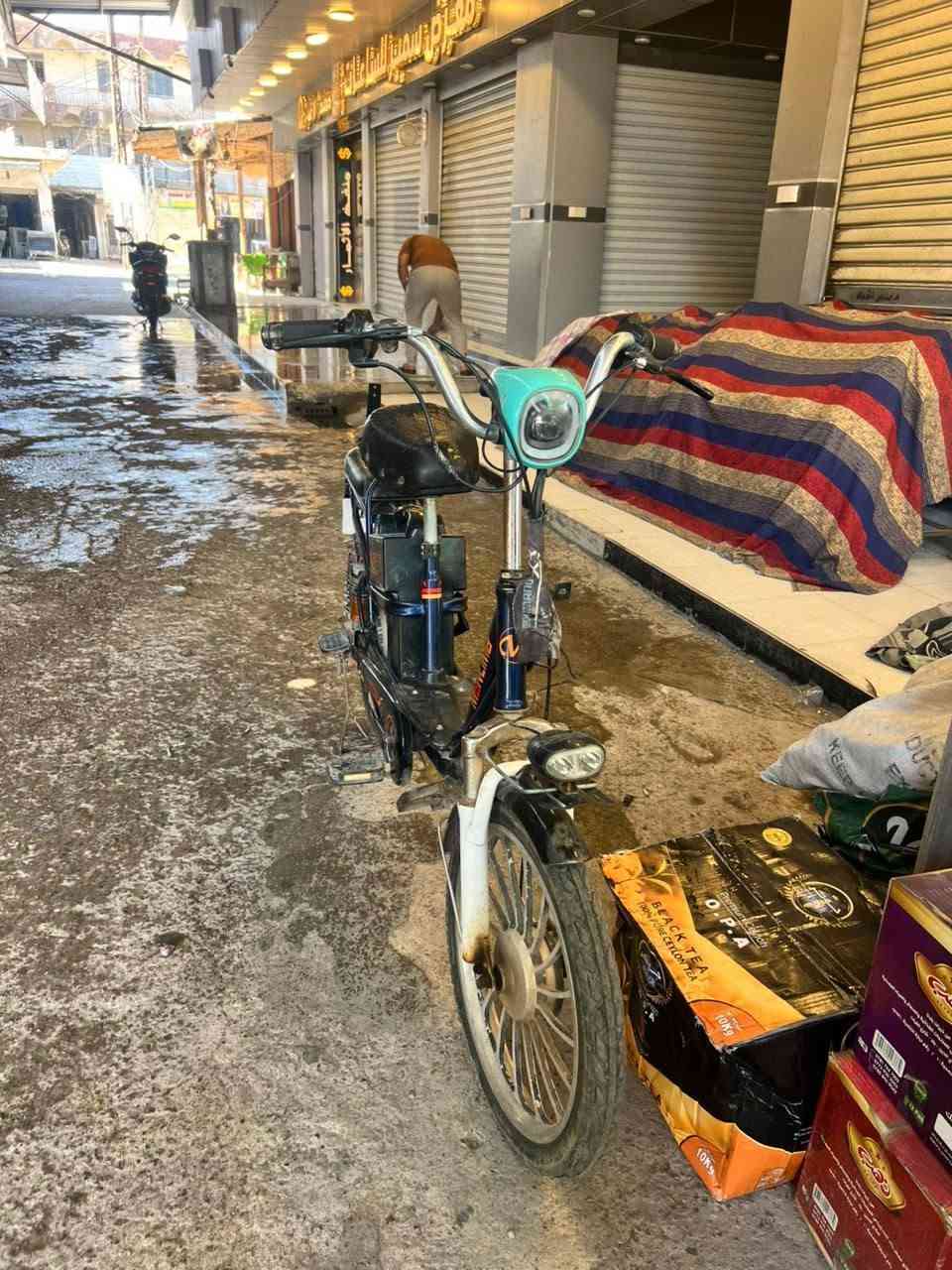 دراجه شحن للبيع
باتريات  خير من الله فد واحد تعبان
شاحنه اصليه مالته
سعر ١٥٠ وبي مجال
***********
