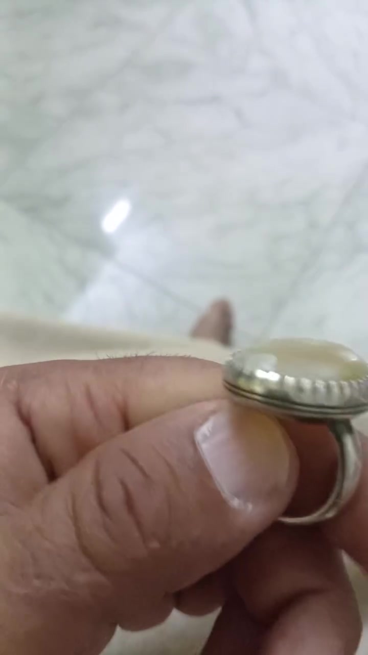 السلام عليكم خاتم سليماني معطف صياغة ثقيلة مثا ما موضح في الفيديو قياس ٢٤ ٢٥ السعر خاص


**إذا كنت صاحب هذا الإعلان وتريد حذفه لأي سبب، رجاءا أرسل رسالة إلى الدعم الفني**