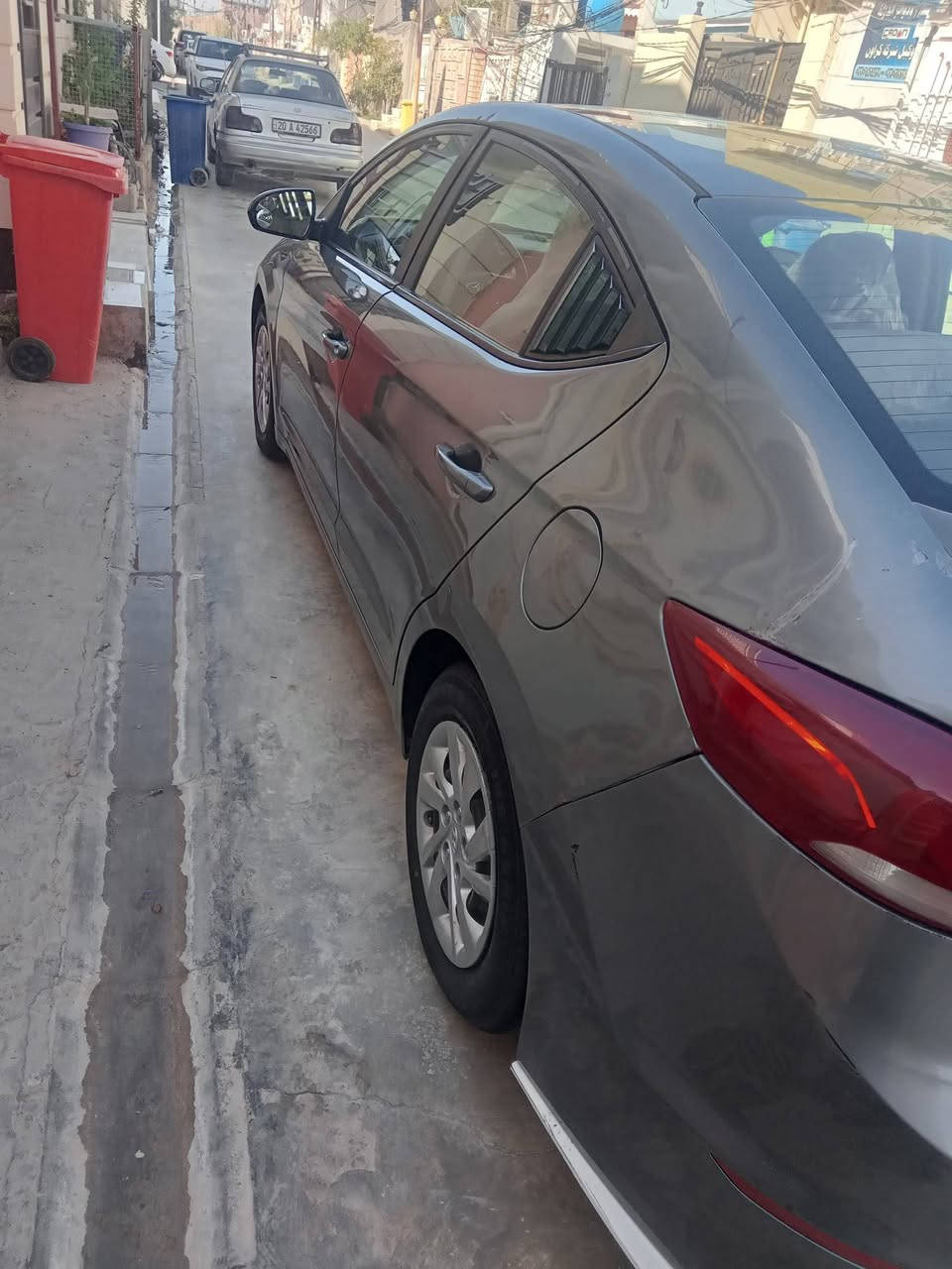 السلام عليكم
النترا ٢٠١٨ وارد امريكي الضرر قطعتين بدون دواخل وبدون ايرباك ،  محرك ٢٠٠٠ دوش 
السعر : ١١٧ ورقة 
العنوان: بعقوبة الجديدة 
رقم الهاتف : ***********
