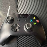 اكس بوكس ون • ٥٠٠ جيجا • نضيفه