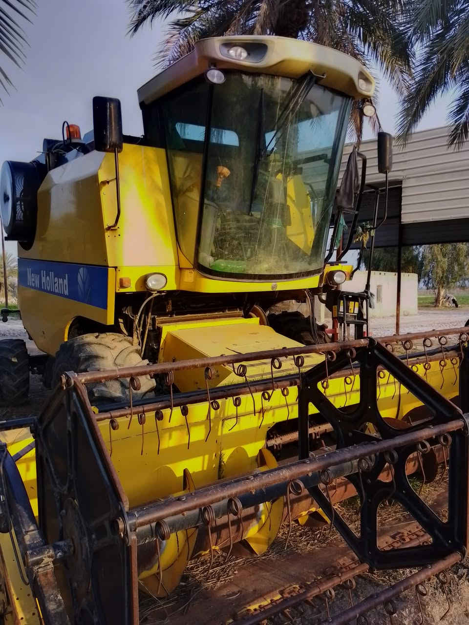 البيع حاصده2015 مكفول محرك وكير لا كسر ولا الحيم وضع شركه الستفسار***********
