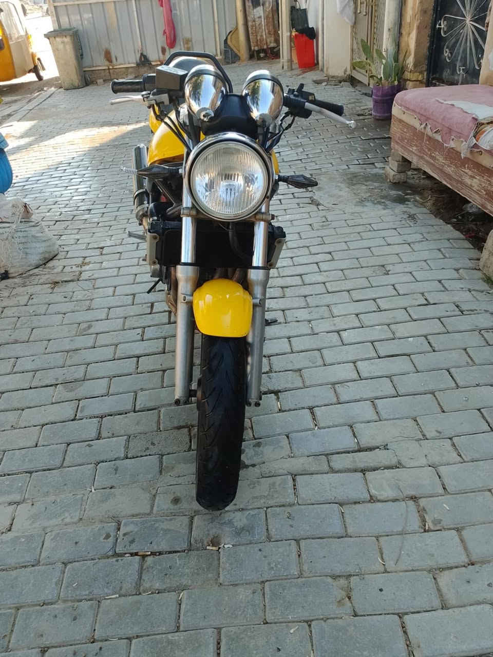 بانده مال رمبه صار شهرين نازله مكينه ٢٥٠ كامله مكمله فصله قبق احمر كهربايات كلها شغاله سعر مليون و ٢٥٠ وبيها مجال للشراي مكاني الحسينيه مال راشديه بغداد
***********
