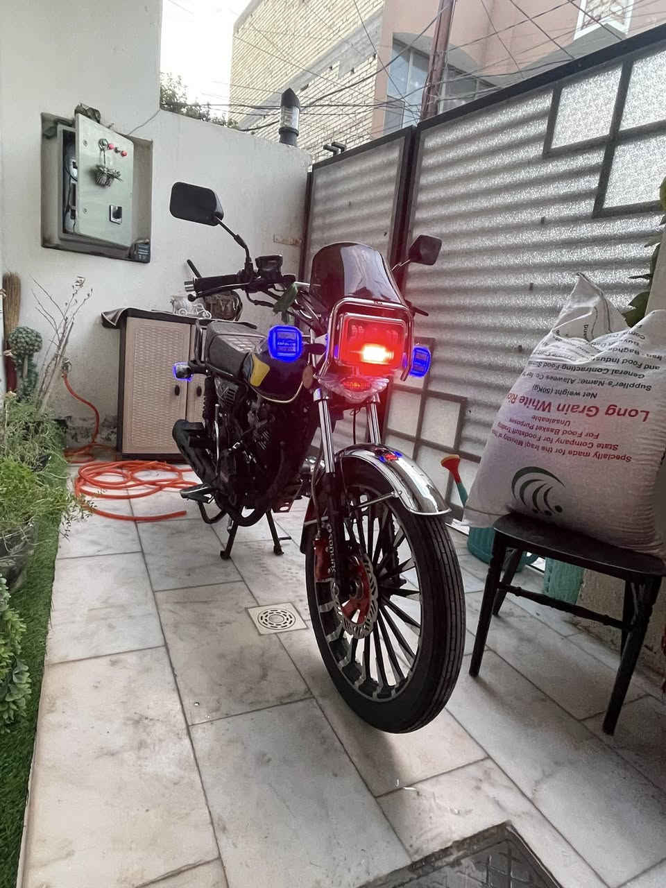 السلام عليكم للبيع سونك 2026 { ضاغطه وزنجيل }الدراجه بحالت الوكاله اوراق كامله كهربايات كلها شغاله حجم المحرك { 200} كهربايات من الطول للطول شغاله نص نكره سلف شلعه ومعدل طياره السعر{ 900 }وبيها مجال قليل *********** بغداد / الكريعات
