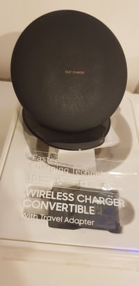 شاحنة لاسلكية نوع سامسونج الاصلية وتدعم الشحن السريع مثل ماموضح بالكار...