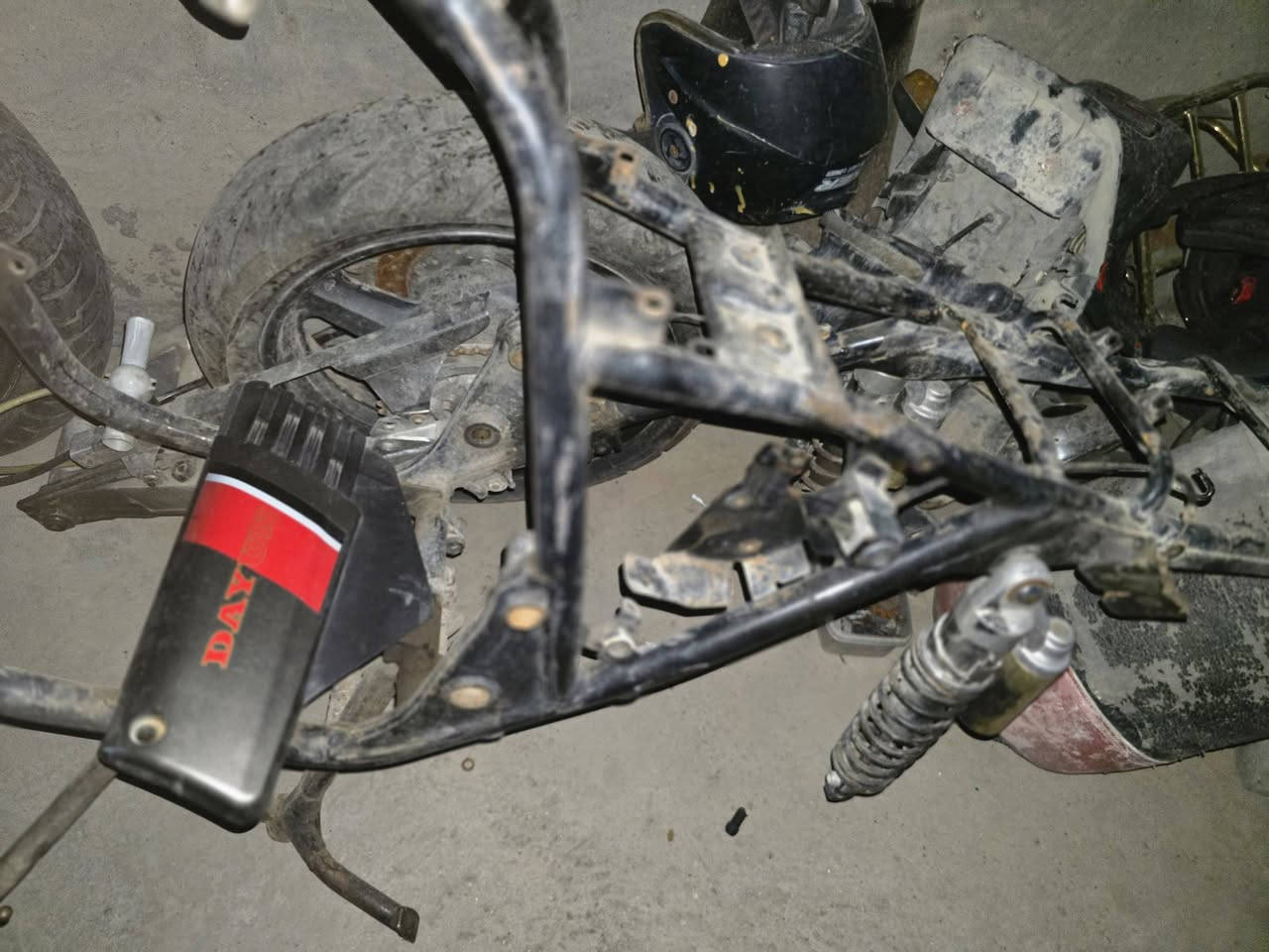 تفصيخ CB400 تفصيخ 
شتريد موجود راسلني خاص او اتصل ‎***********
مكاني بغداد حي العامل

