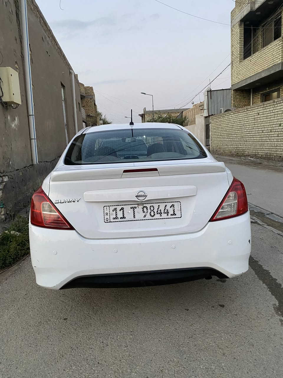 السلام عليكم نيسان سني هندي موديل ١٨ باب مصبوغ فقط ومامفتوح رقم بغداد تحويل بأي وقت مكانه كوت للاستفسار الاتصال بالرقم 
*********** السعر ٩٣ وبيه مجال
