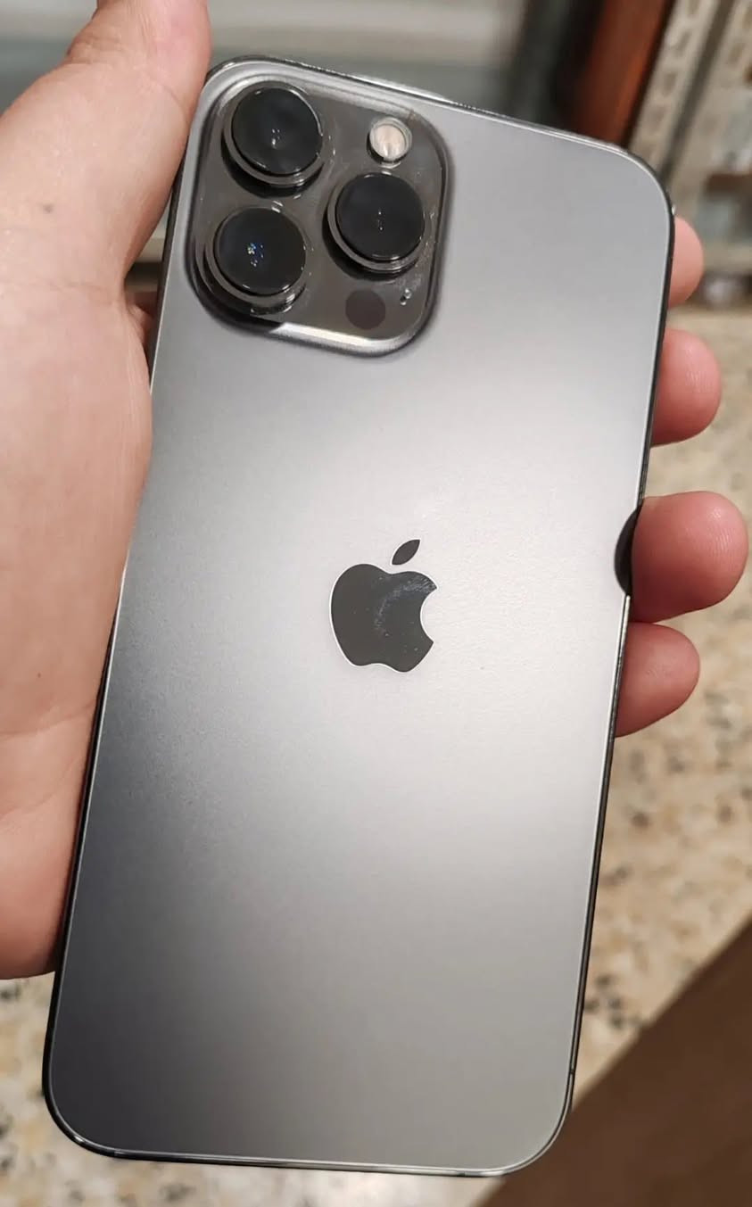 آيفون ١٣ برو ماكس ٥١٢ مستخدم قليل
لاستفسار واتساب ***********
