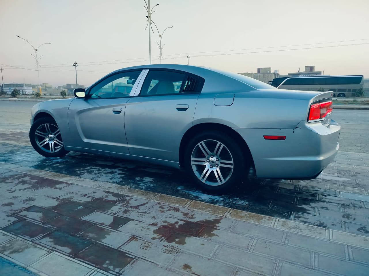 جارجر 14 سياره ادوات كصه جنطه سياره جاهزه من جميع النواحي مكينه كير حداده تبريد مابيه اي نقص حلوه السياره مكينه 3600 متوم ارقام سنويه شمالي الجديد شغل مظبوط السعر 58 تلفون *********** اتصل وتدلل
