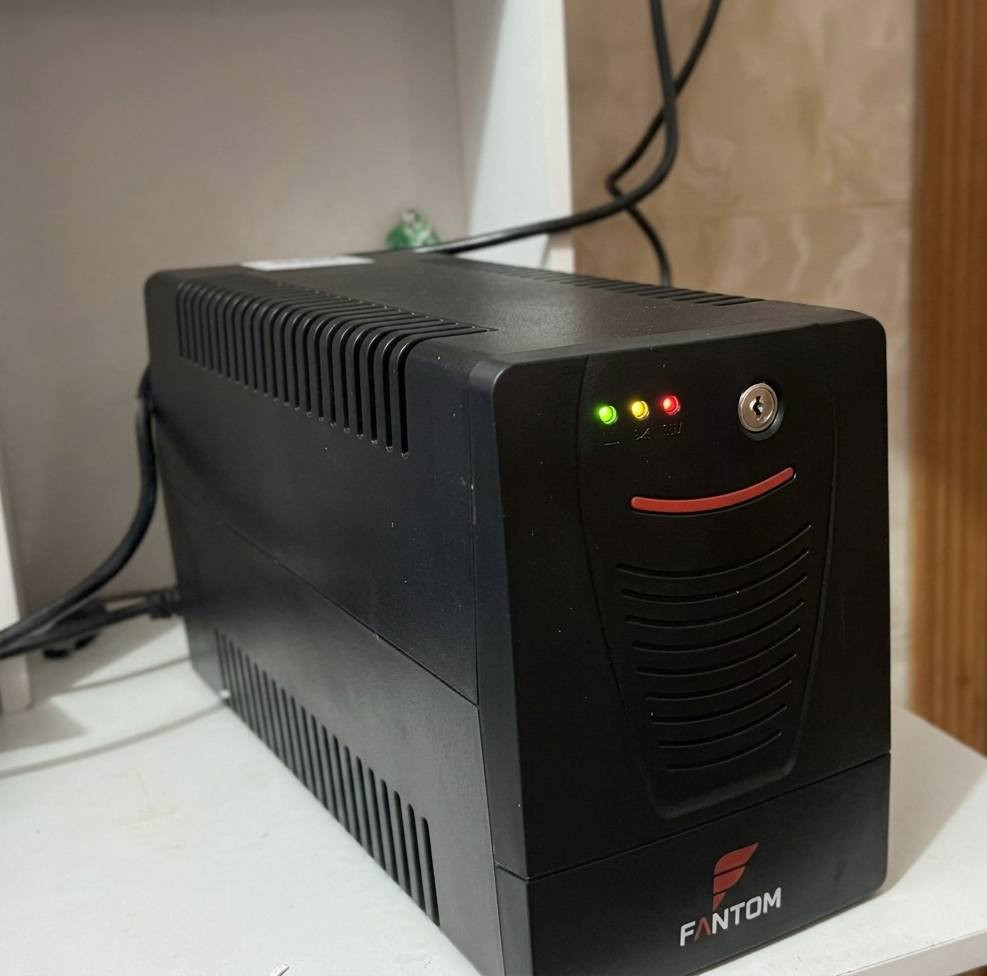 كيس و يوبي اس 1500 و كيبورد سويتچ جوزي و احمر. الكيس:
 كرت شاشه Rx5700xt
المعالج Xeon e5 2680v4
رامات 16g
باورسبلاي 550W
كيس rgb. 

السعر:625


**إذا كنت صاحب هذا الإعلان وتريد حذفه لأي سبب، رجاءا أرسل رسالة إلى الدعم الفني**