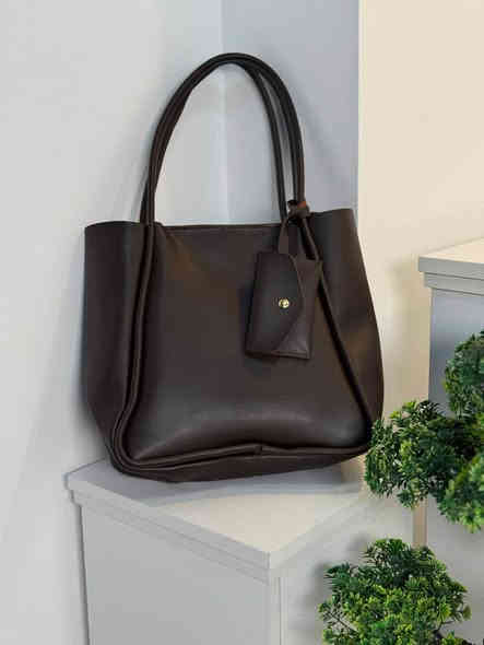 حقائب كوالتي ممتاز جلد سوفت ناعم 

متوفر توصيل كل انحاء العراق 5 الف ✅
للطلب والاستفسار مراسلة واتساب 

‭0785 366 5877‬
او عن طريق رابط الانستكرام 

https://www.instagram.com/2.shoz?igsh=MXAycmN5dHc4eXJtNQ==

تيك توك 

https://www.tiktok.com/@2.shoz?_r=1&_t=ZS-921nR4cpsqS حلة
