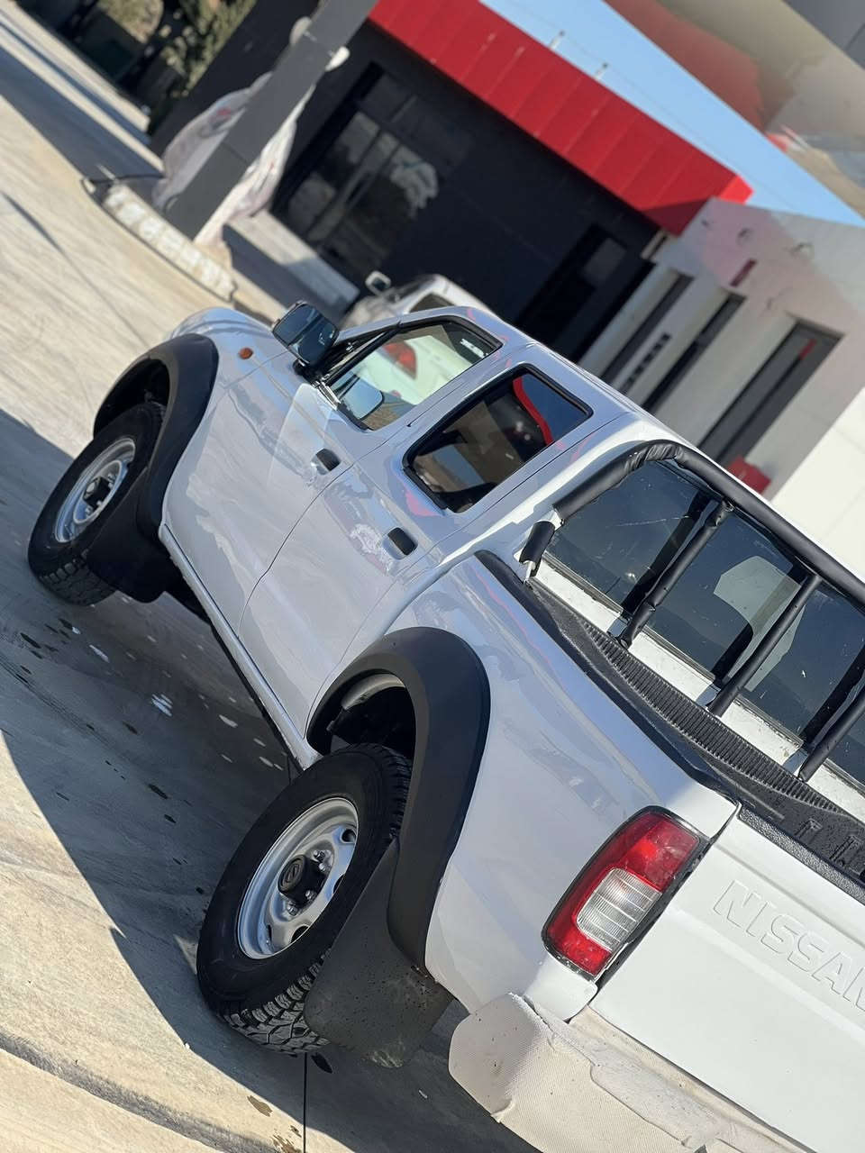 بەناوی خوا نیسان ساخ ٢٠٠٥کراوەتە٢٠٠٦ کامل  بۆیاخە لەسەر ساخی    هەمووگیانی بەشەرت دیناریی مەسرەف نیە سحری ٨٠محا مەلا    شوین ڕانیە ***********.  ***********
