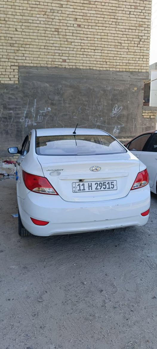 سلام عليكم اكسنت ١٦ خليجي سيارة حلوة بيها جاملغات وحار بل تكملة عل كد شبر والباقي مكفول بغداد دورة سعر ١٠٠وبيهل مجال لطيبين 
***********
