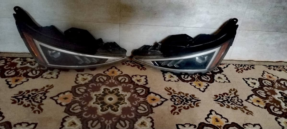 السلام عليكم
من رخصه الادمن زوج لايتات النترا ١٩ /٢٠ امريكي اصل عليهن عدسات زنون شرط الفحص مكاني بغداد قيم بل يرضي بيه الله مكاني بغداد رصافه ***********
