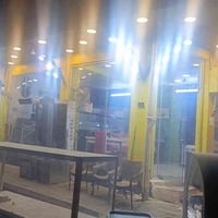 مطعم للبيع • كربلاء حي السلام • على أربع شوارع