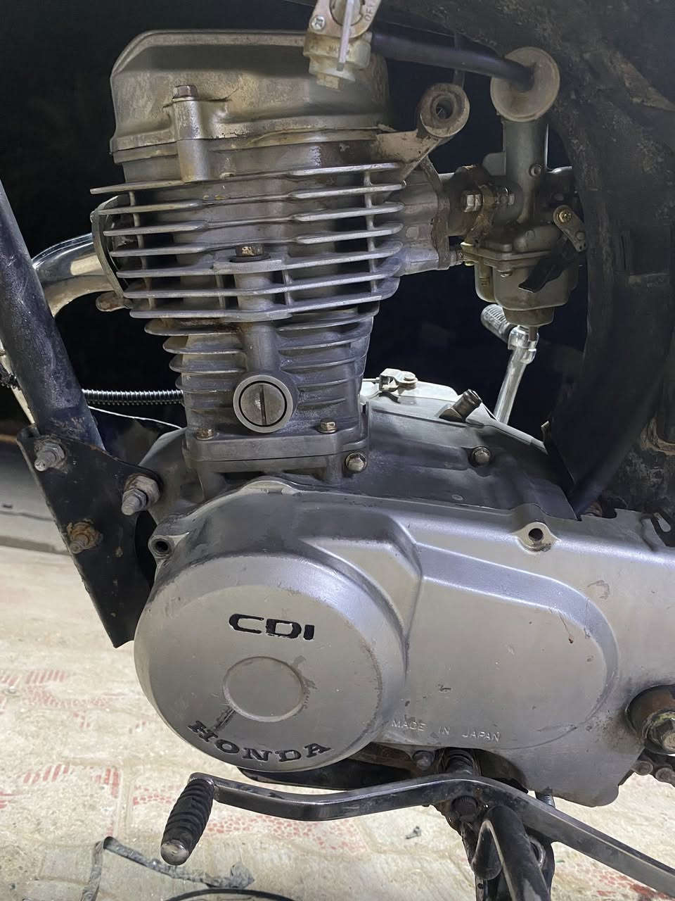 ماطور  HONDA للبيع وياله ثنين جديد ماشه ركبه جديد تايرات جدد 
بريكات كله جديد مكينه لا سوط ولا تبخير اي عيب مابي سعر ٣٤٠ بي مجال بسيط مكاني خانقين رقم ***********
