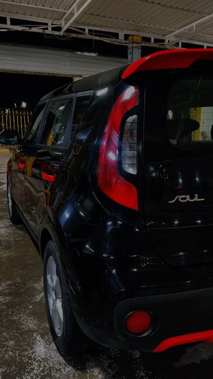 صول ۱۹
اسود بغداد تحويل مباشر 
١٦٠٠ GDI
مواصفات عادية
كير مكينه صدر تبريد خير من الله
تحكم ستيرن
شاشة كامرة
٣ انظمة قيادة
مثبت سرعة
سعره 120 
***********
