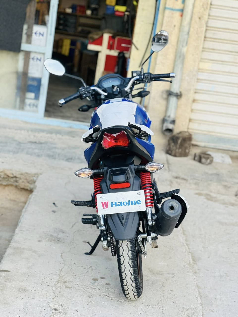 للبيع هاوجي موديل ٢٣ كفاله عامه مماشي قليل مكمرك فقط مكاني الخالديه الاستفسار ***********
