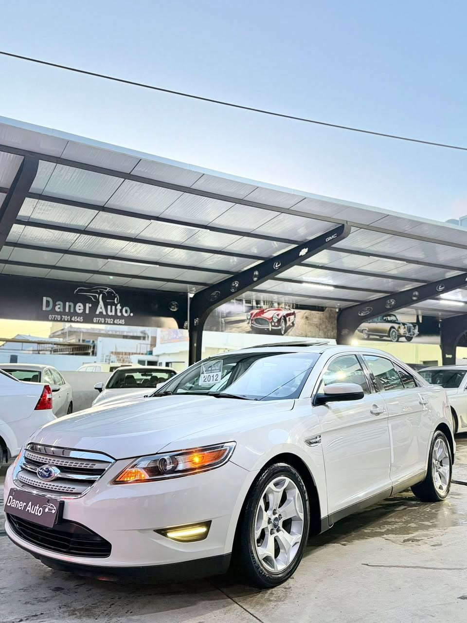 السلام عليكم فورد تورس موديل 12 السيارة كلين تايتل بدون صبغ بدون بارد بدون رصع بدون اشخوط كلين كفال عامه حته دعامي خلفي امامي بلادي  كير مكينه سنويه هزه براد كله جديد 
بسمي  السياره ماشيه 76 فقط 
حقيقي بشرط الفحص 
مكان السياره سليمانيه 
السعر 127 شباب لحد يكول هواي كلشي بسعر 
***********
***********
