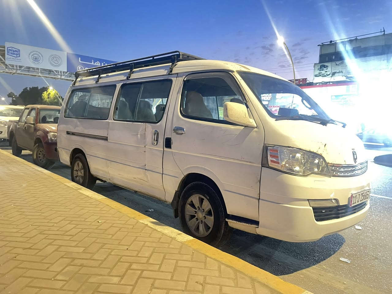 السلام عليكم كيه جنبي ٢٠١٤ رقم دولي مصفره غرامات وهيأ كير مكينه تايرات صدر جديد  كهربائيات شغاله نقص تبريد سعره ٦٥ وبيه مجال عنوان بغداد صليخ ***********
