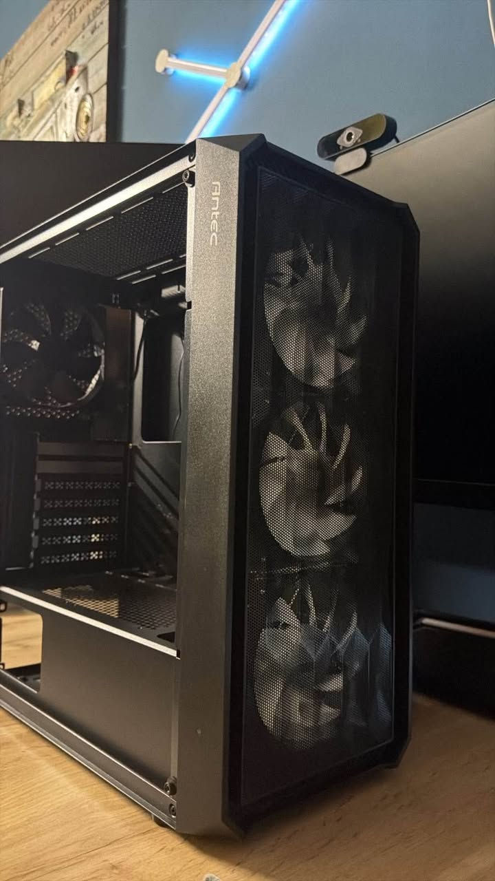 كيس للبيع فارغ جديد بي مراوح RGB
سعره 70
الاتصال***********
يوجد توصيل بغداد, العراق
