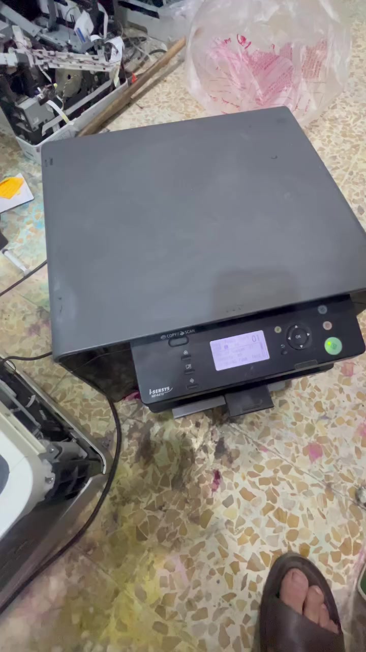 طابعة كانون 4410 مستعمل نضيف
ب ١٧٥ الف


**إذا كنت صاحب هذا الإعلان وتريد حذفه لأي سبب، رجاءا أرسل رسالة إلى الدعم الفني**