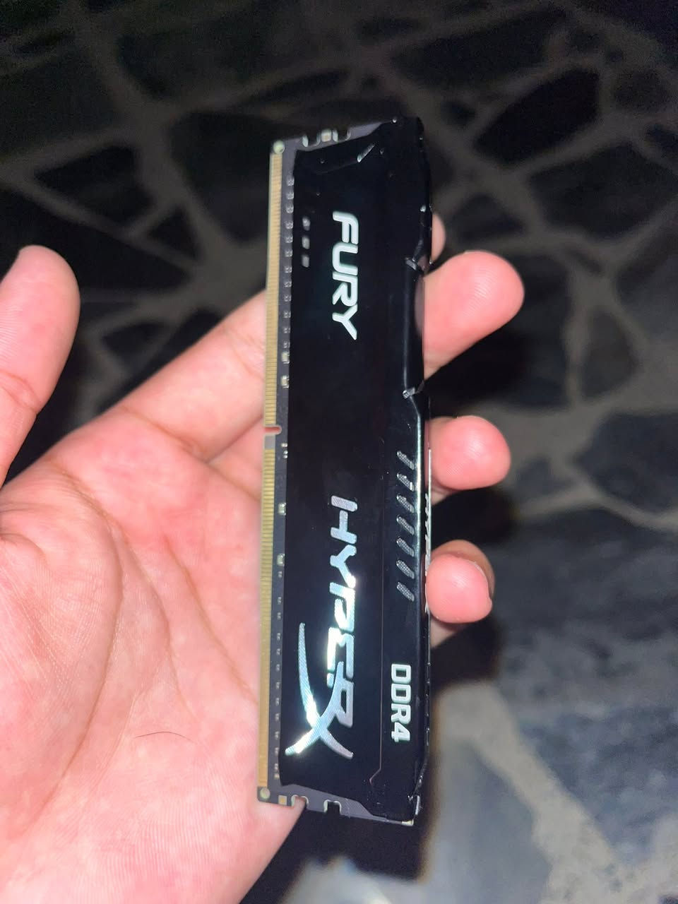 رام 16gb من هايبر اكس hyperx fury
سرعته 2666 اشتريته ب٧٠ واريد ابيعه ب٣٥ محتاج فلوسه 

موجود توصيل ٥ الاف 

نظافته جداً عالية استخدمته اقل من يومين واريد ابيعه


**إذا كنت صاحب هذا الإعلان وتريد حذفه لأي سبب، رجاءا أرسل رسالة إلى الدعم الفني**