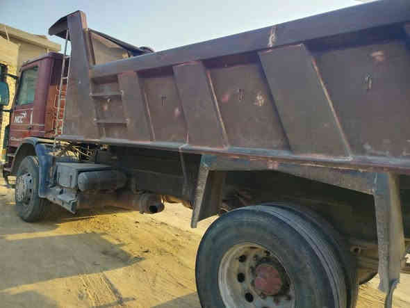 سلام عليكم سياره سكانيا للبيع محرك مجفت اقل من سنه مكينة مكفوله كيره 5ب 5  اكسن. ملاكم الرقم  ***********
