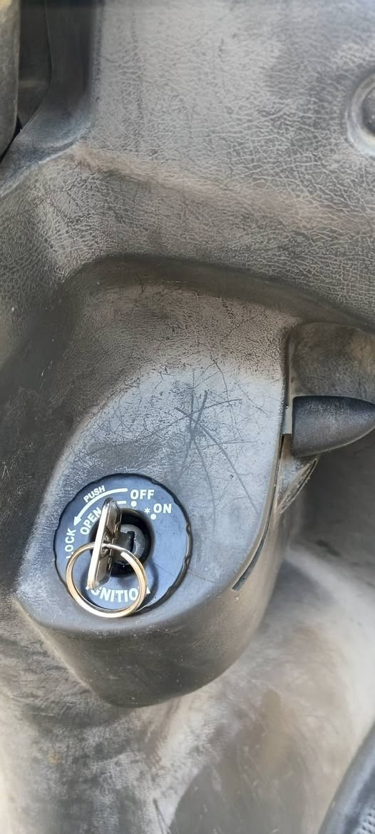 السلام عليكم دراجة منغولي نظيفة كلش حلوة مكينة تخبل نهضه وسرعه وناعمه كلشي شغال سلف  هندر كهربائيات عدادات السعر 400 ناصريه المركز ***********
