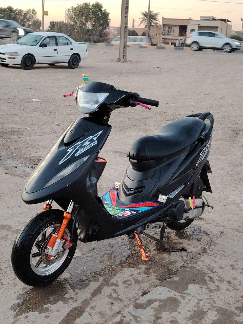 للبيع دراجه ماكس عدله ياباني دراجه نضيف مابيهة اي نقص معدل وشلعه مكينه خير من الله كهربائيات كلهة شغاله مكينه مجفته صلنصه FM سعر 550 وبيهة مجال مكان ديالى شهربان رقم ***********
