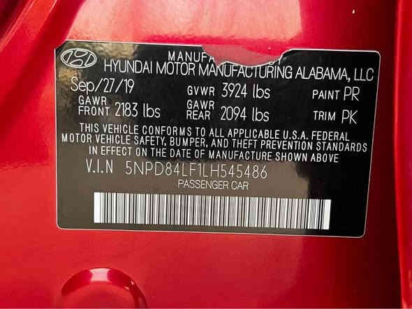 النترا 2020 أمريكي 
نص فول حادث كلش بسيط موجود رقم شاصي واتاكد بنفسك
بيها طخة هنا بالحنطة وع وضعها عفتها 
كير مكينة برغي ممفتوح بيها
السيارة عدا الطخة الي بالعراق كلشي مبيها 
قطرة صبغ مابيها
السعر 142$ وبيها مجال
*********** بغداد
