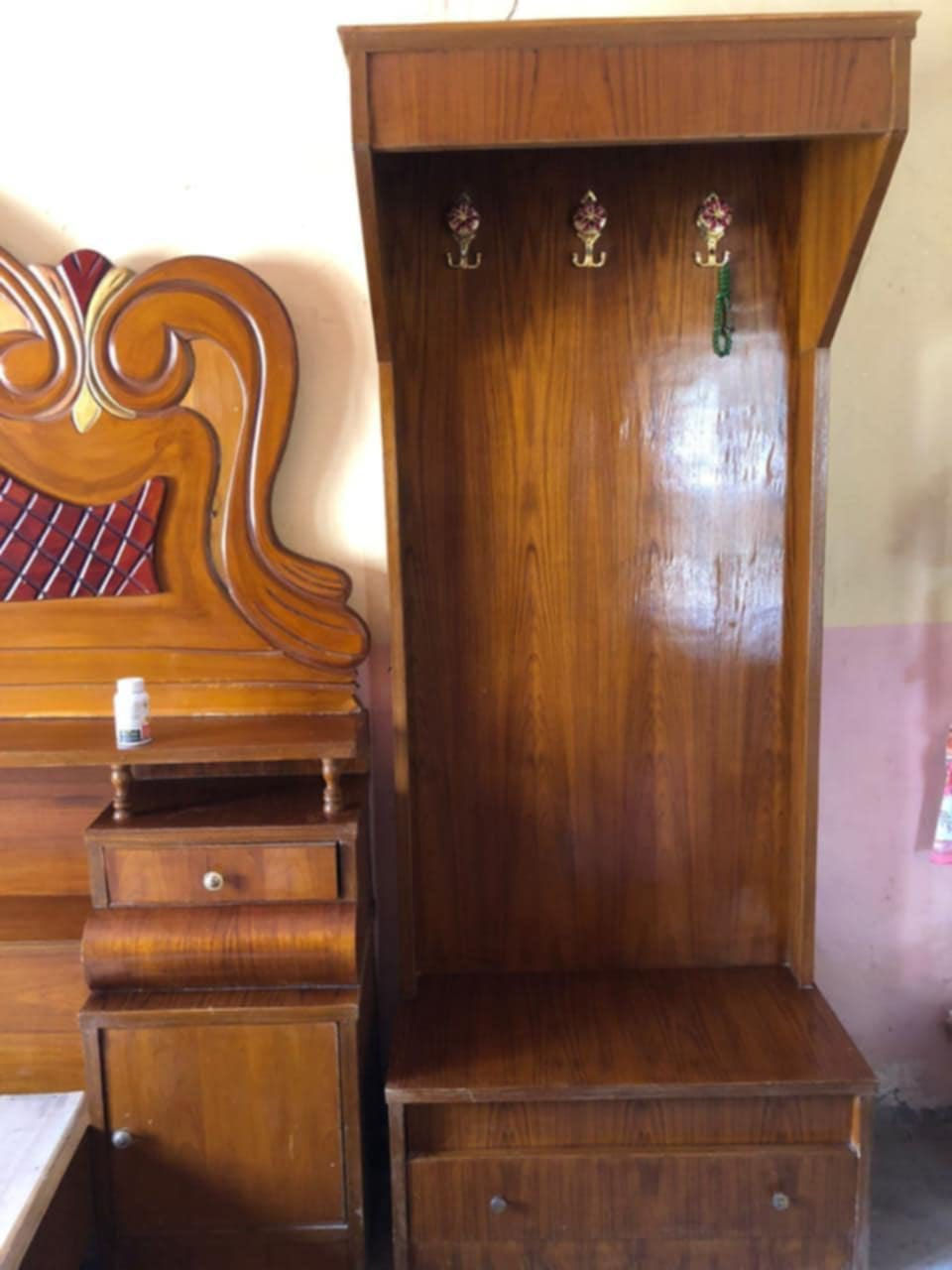 غرفه اخشاب احطاطه للاستفسار الاتصال.  ***********
