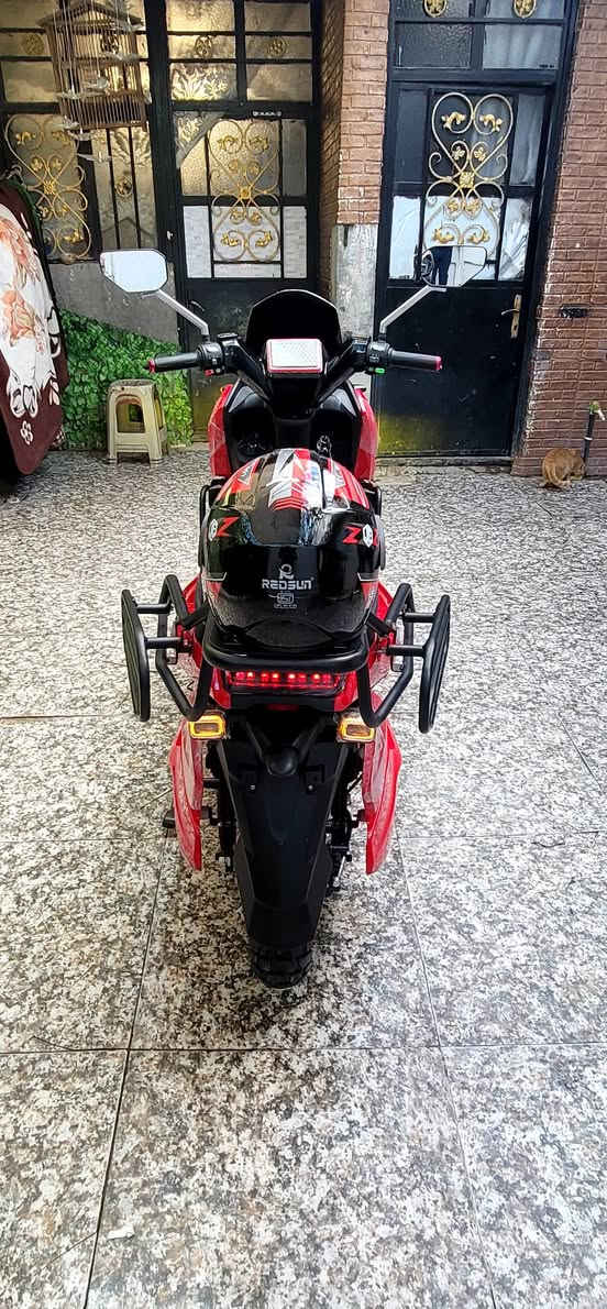 السلام عليكم..دراجه تانك _الصقر_موديل 2026..دخول جديد ..(زيروو_زيروو) غير مستخدم..ضمان لمدة _8_ اشهر من المعرض...عدد البطاريات (8) كرافين...للملف 2000.SPORT...السرعه _60_ ميل ..يعني 90.k كيلو. ..تقطع بل شحنه الواحده اكثر من _80_كيلوو...
السعر (مليون و200).قفل...مكاني بغداد الشعب قرب محكمة الشعب على الشارع العام الشراي يتصل...***********..واتساب موجود
