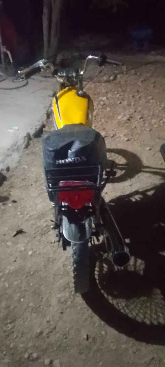 سلام عليكم دراجه للبيع سعر 150


**إذا كنت صاحب هذا الإعلان وتريد حذفه لأي سبب، رجاءا أرسل رسالة إلى الدعم الفني**