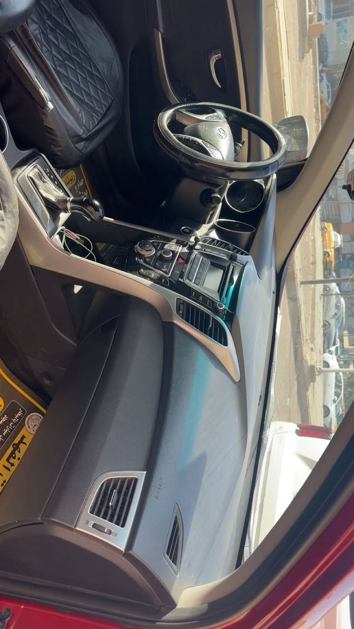 السلام عليكم النترا جيتا موديل 2016 ماشية 125 الف ميل حادث دعامية وبيند مصبوغ والتفاصيل موضحة بالسونار بدون دوانز بدون تنقيص سيارة بلادي السعر 92وبيه مجال بسيط للاتصال *********** للبيع فقط
