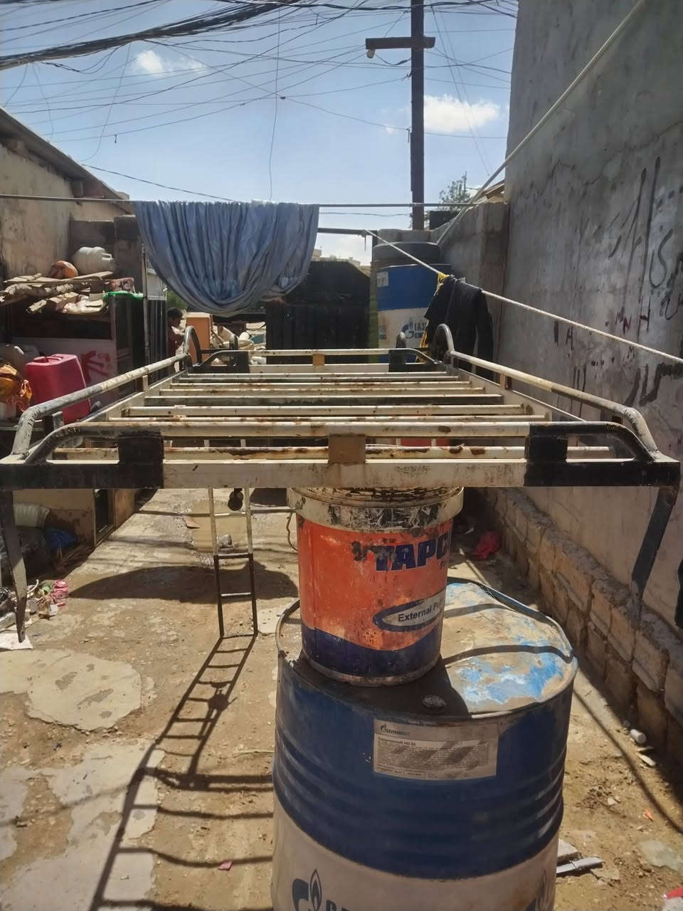 سلام عليكم محجر تكتك للبيع السعر 150وبي مجال العنوان كربلاء بنه جاهز قرب محطت الوزني الهاتف ***********
