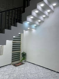 بيت اللبيع طابقين بناء حديث يتكون من غرفتين جوه وصالات ثنين وستقبال وم...