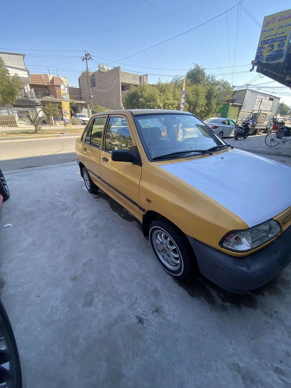 السلام عليكم هذا رقم صاحب السياره خابره مباشر *********** مامتواجد عل فيس ) سايبه ٢٠١٣ رقم بغداد مشروع وطني هيئه البارحه مصفره ) لا ضربه ولا تبديل فقط صبغ هلال بدون خياسات شواصي مكفوله دوشمه جديده كهربيات كله شغاله كيج بانزين كيج حماوه سنتر لوك تخم ويل كب زوج تايرات امامي جديد مشط جديد بور جديد ) مكينه جديده فقط لاستيك ولف كير مكفول كلج جديد ) عنوان بغداد الحريه سعر ٣٢
