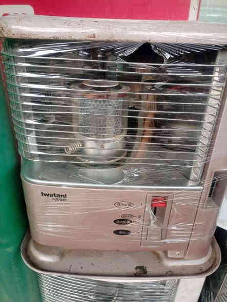 صوبه باله سعر 65.الف قفل الاستفسار على خاص او الاتصال ***********عنوان واسط الصويره حي الشهداء
