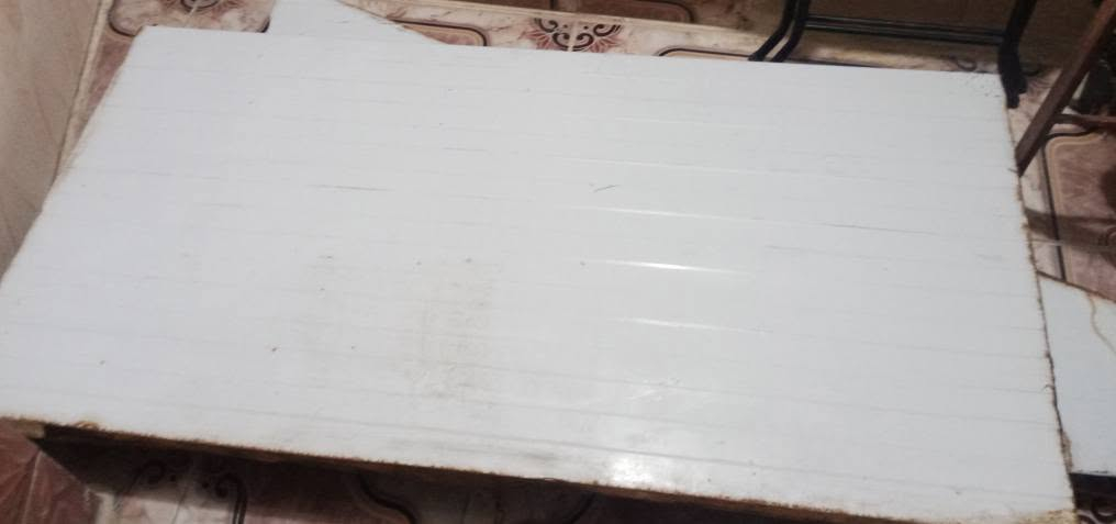 السلام عليكم
توجد ميز مال مبرده للبيع السعر 40 الالف قياس 75*75وطول 94
وتوجد قطع سندويج بنل للبيع كما موضح في الصوره 
الرقم *********** اسيا ***********
