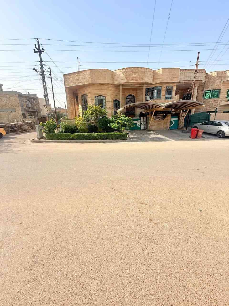 السلام عليكم قطعه ارض للبيع في حي الجهاد في الرفاق الأولى شارع ٢٠ 
القطعه ركن ١٠٠ متر واجهه ١٠ ونزال ١٠ القطعه مربعه 
تباع قطعه واحده او تقطيع حسب الطلب 
للاستفسار اتصل على الارقام التاليه 
*********** 
ابو علي للعقار 👍

